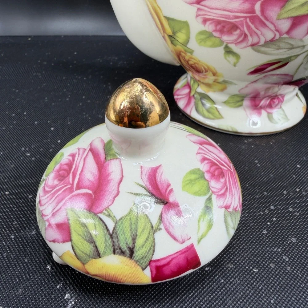 Royal Elfleda Country Rose Teapot Allison LL Fine Porcelain Floral Gold Trim 9in
